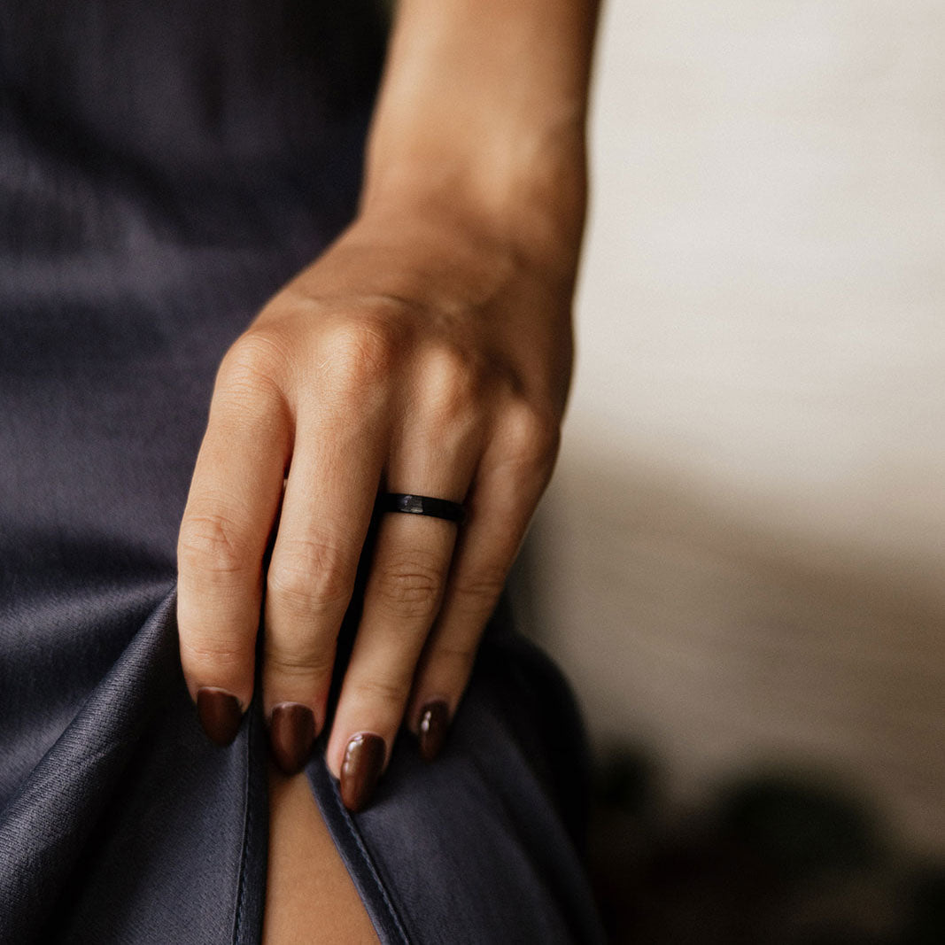 Black Rose Gold Hammered Obsidian-Style Wedding Band Set | His and Her The Rose Orchid Black Rose Gold Hammered Obsidian-Style Wedding Band Set | His and Her The Rose Orchid