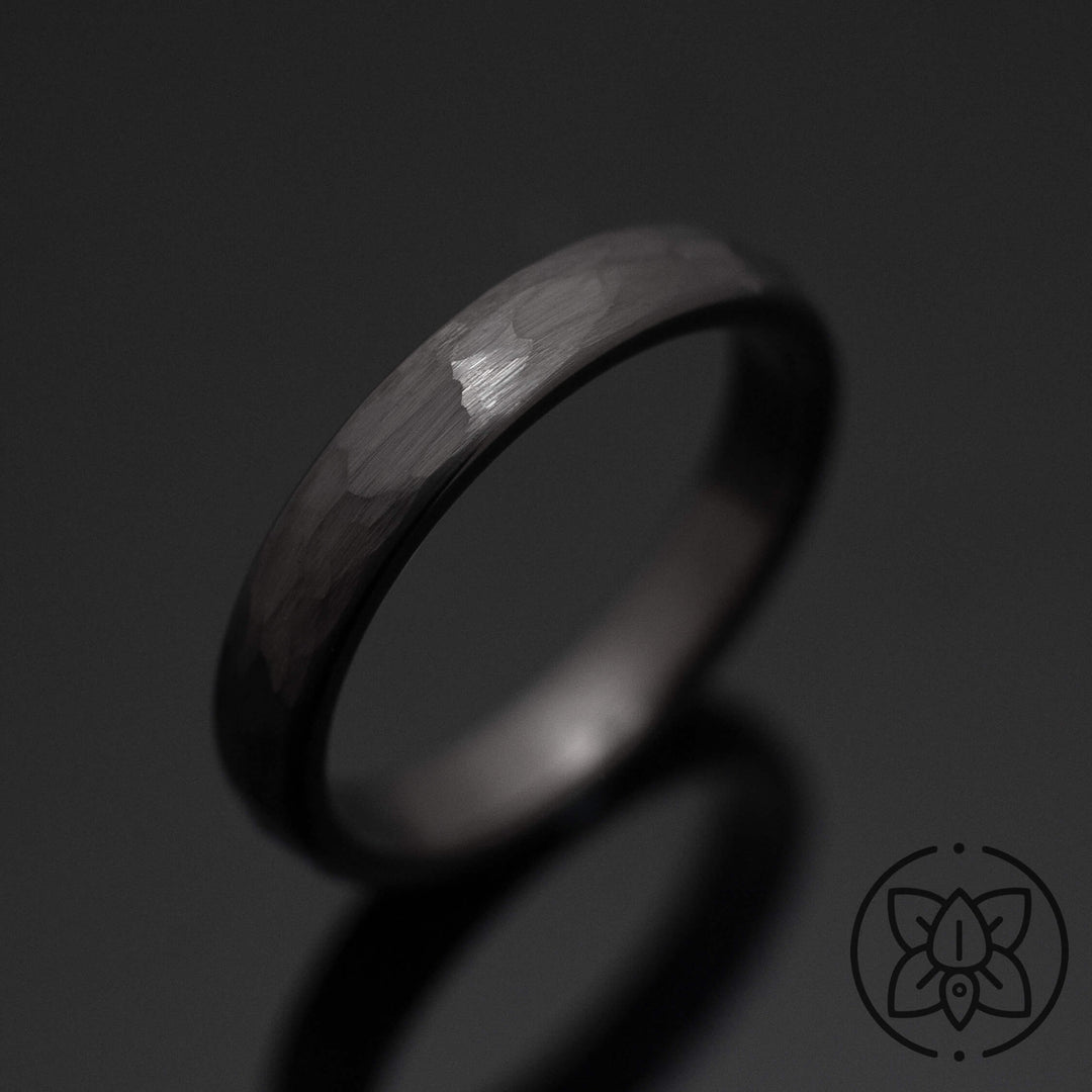 Gunmetal Hammered Wedding Band Set | His and Hers | 4mm/6mm Bands